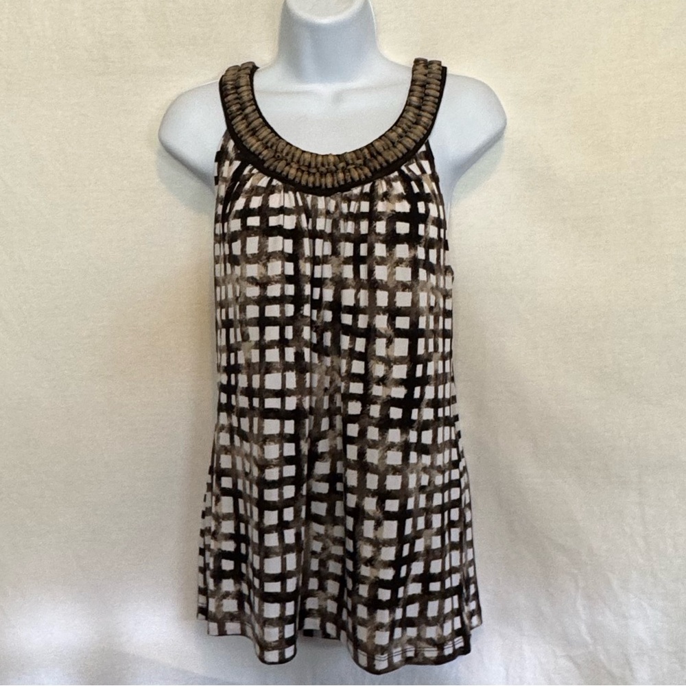 C-76 AGB Brown & White Beaded Neckline Sleeveless Pullover Blouse Size L